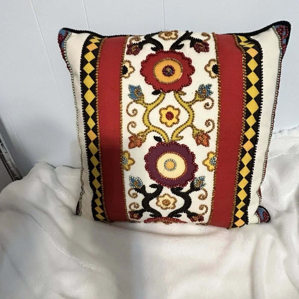 Dransfield & Ross decorative Throw Pillow India/Elephant/Flower Beaded. Use cond